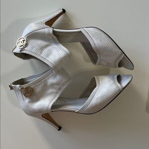 Chanel - Chic White Designer Heels